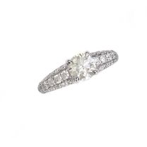 18K白金鑽石戒指