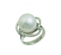 18K W Pearl Diamond Ring
