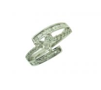 18K W Diamond Ring