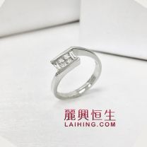 18K白金鑽石戒指
