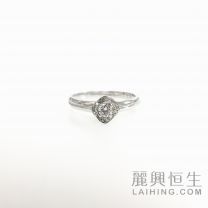 18K W Diamond Ring