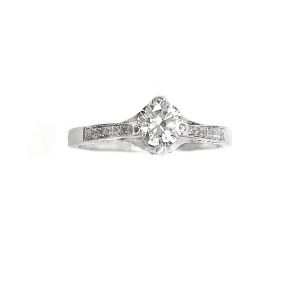 18K白金鑽石戒指